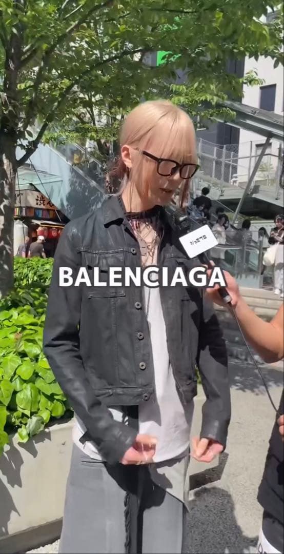 BALENCIAGA デニムジャケット 25,560円