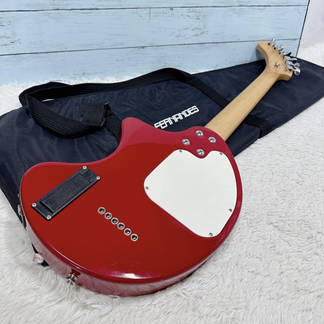 Fernandes ZO-3 専用ソフトケース付き アンプ内蔵 赤 レッド Fernandes ZO-3 専用ソフトケース付き アンプ内蔵 赤 レッド