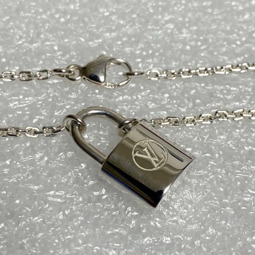 ルイ・ヴィトン シルバー・ロックイット ネックレス ルイ・ヴィトン シルバー・ロックイット ネックレス