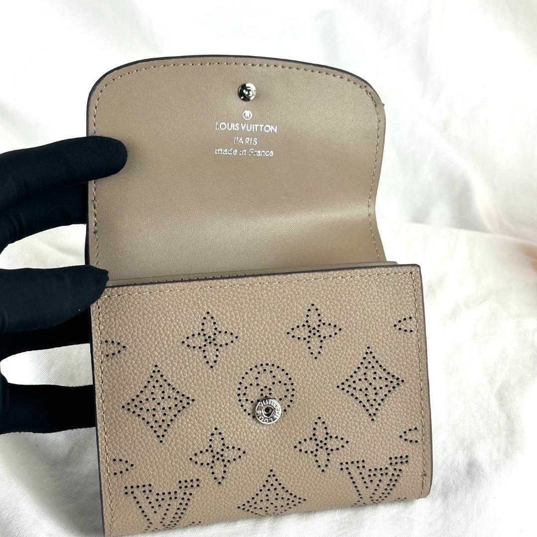 ルイヴィトン ポルトフォイユ マヒナ イリス コンパクトM67499