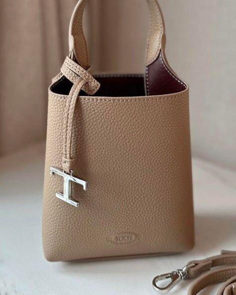 新品 トッズ　Tod’s タイムレス　レザー　トートバッグ ショルダーバッグ