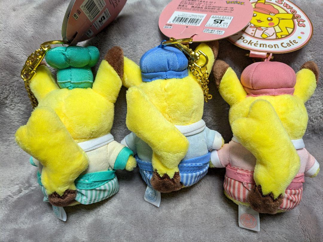 マスコット Pikachu Sweets Pokémon Cafe