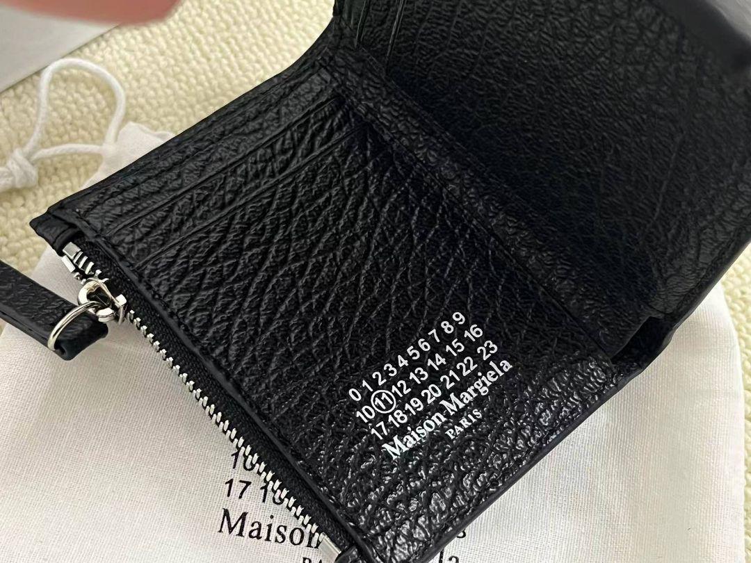 Maison Margiela メゾンマルジェラ ブラック 三つ折り財布 Maison Margiela メゾンマルジェラ ブラック 三つ折り財布