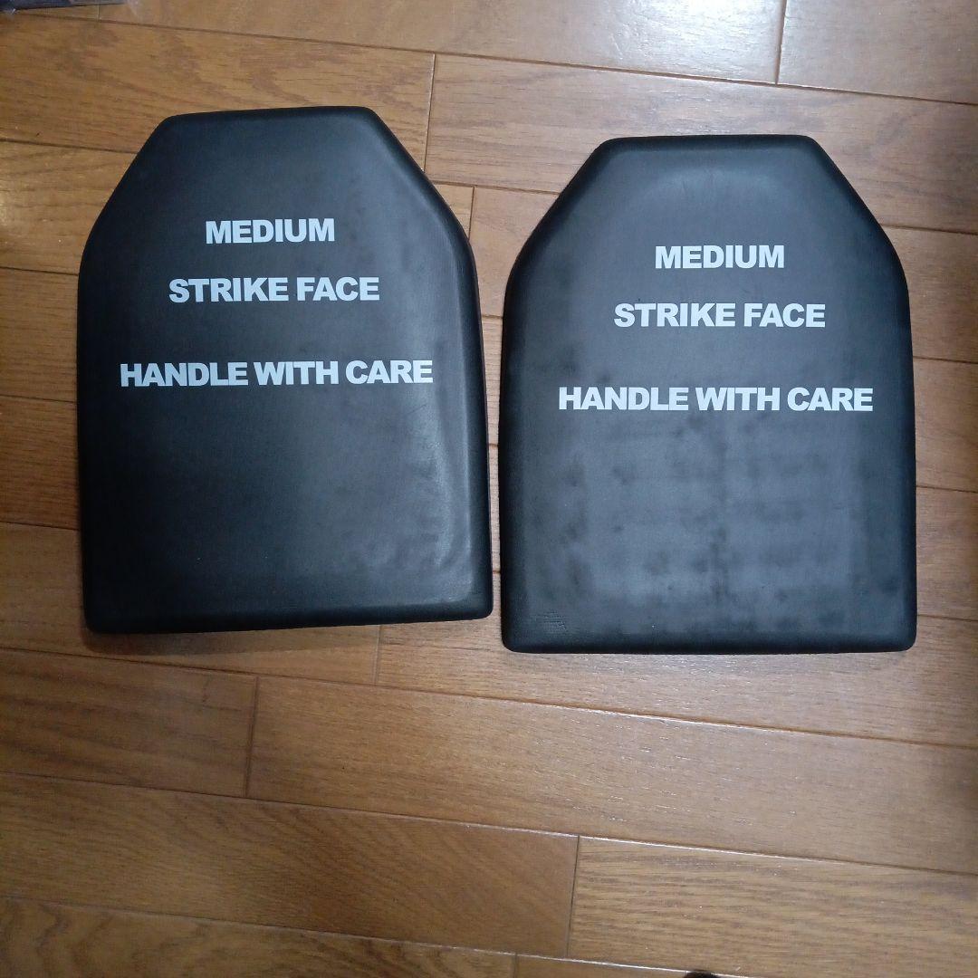 プレートキャリア タン