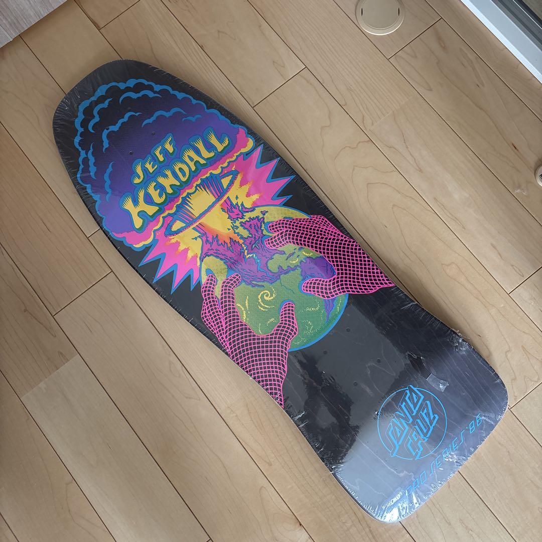 Santa Cruz Kendall reissue 10.0インチ
