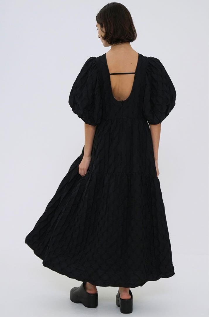 【CLANE BOMB ONEPIECE】 新品・未使用、オンライン完売品