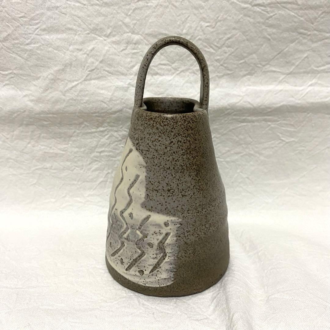 【焼き物】陶磁器の花瓶・花器・和風インテリア・一輪挿し・陶器・グレー×ホワイト