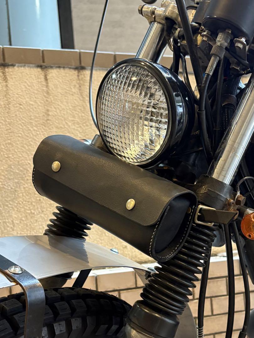 レザーツールバッグ　ハンドルバッグ　　レザーサドルバッグブラック　吊りさげ可能