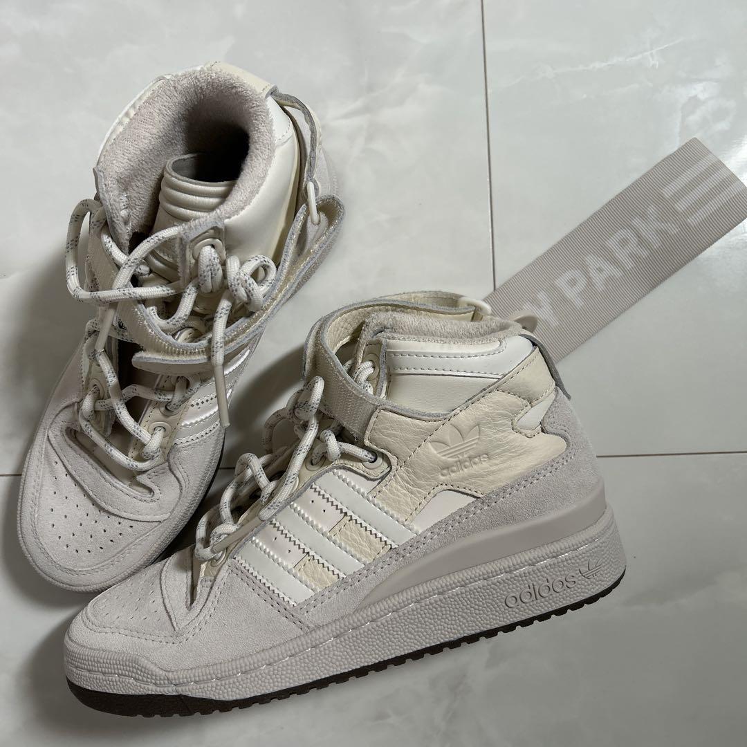 新品未使用　adidas IVY PARK FORUM MID 23cm