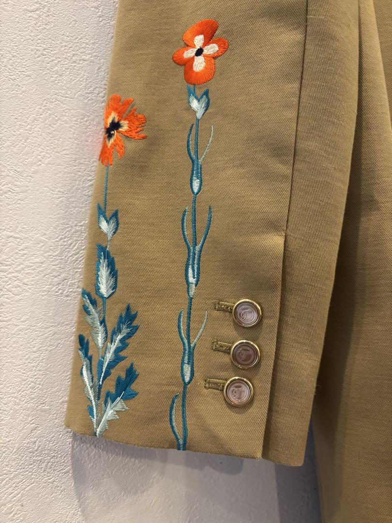 【レビューで送料無料】 新品未使用【Temperley London】ロングコート ベージュ 花柄刺繍 ジャケット・アウター