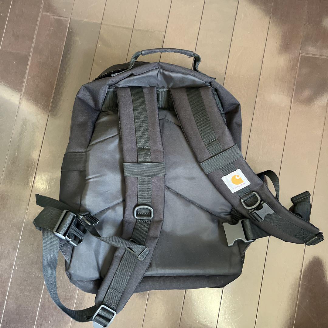 Carhartt 黒 リュック