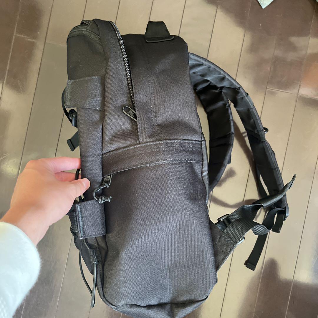 Carhartt 黒 リュック