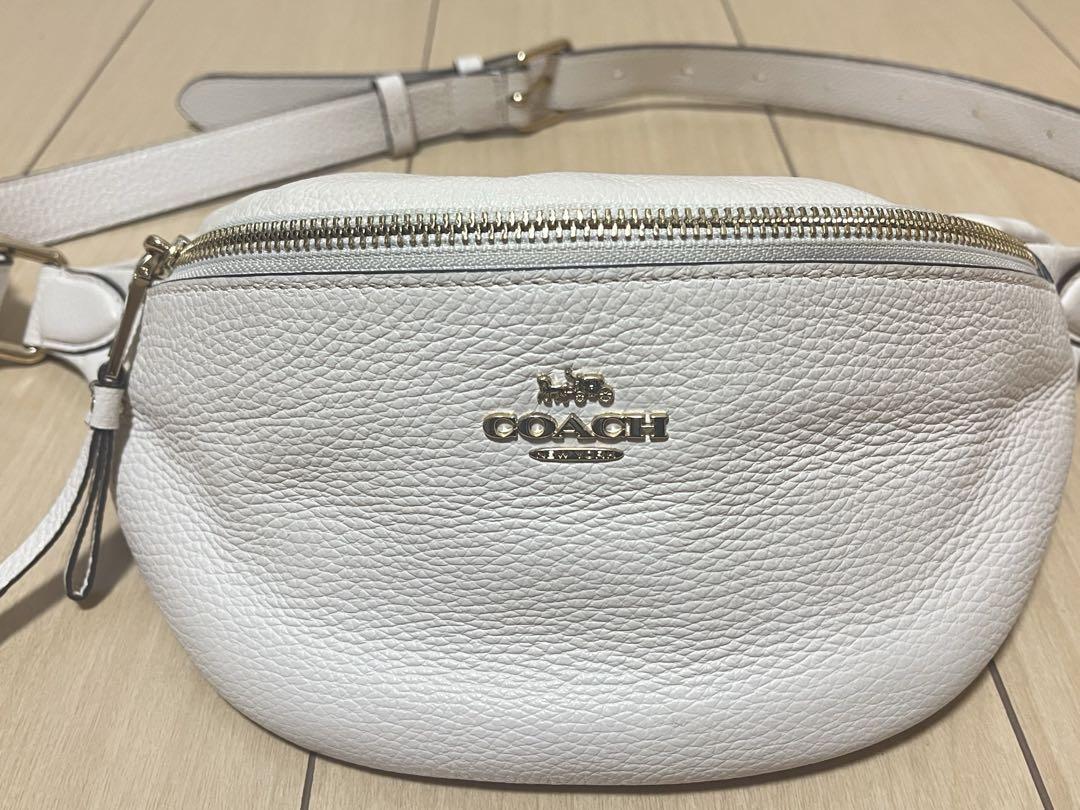 COACH ボディバッグ　ウエストバック　ホワイト