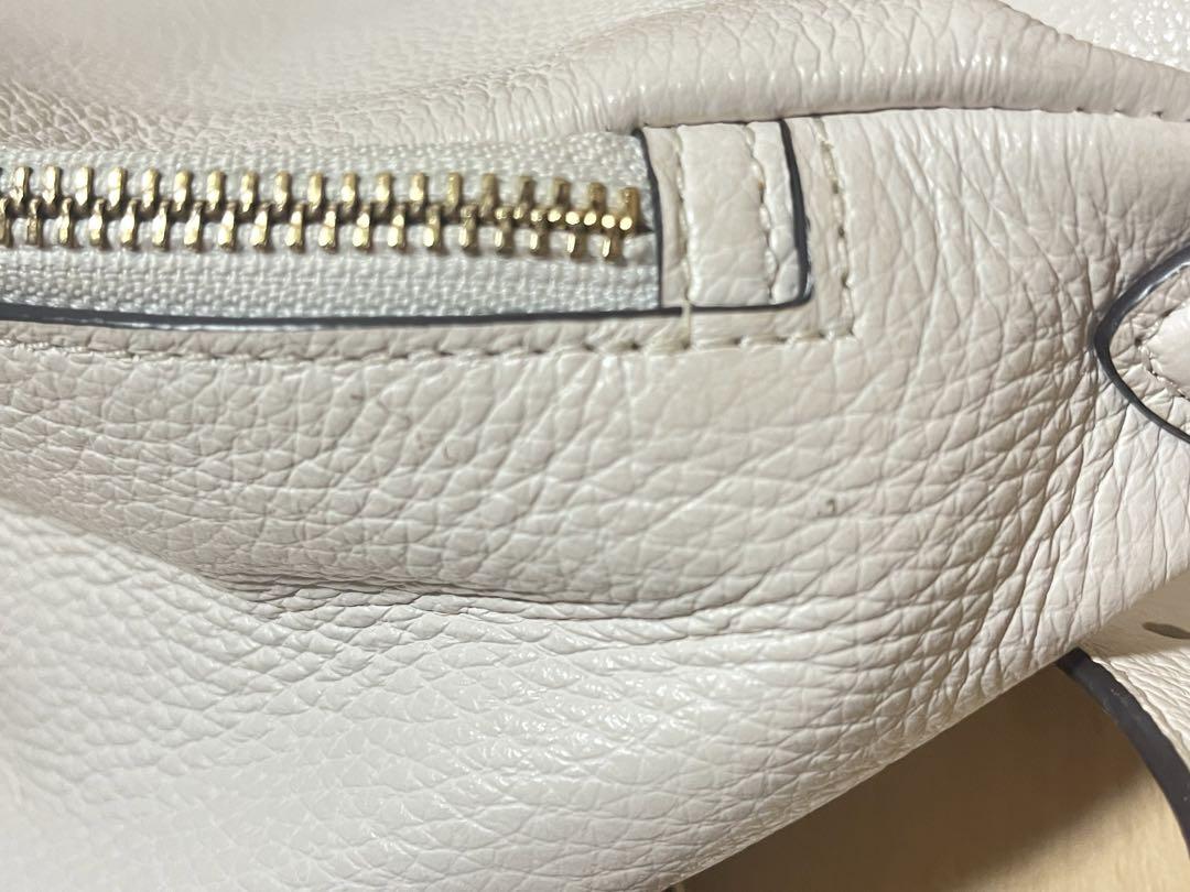 COACH ボディバッグ　ウエストバック　ホワイト