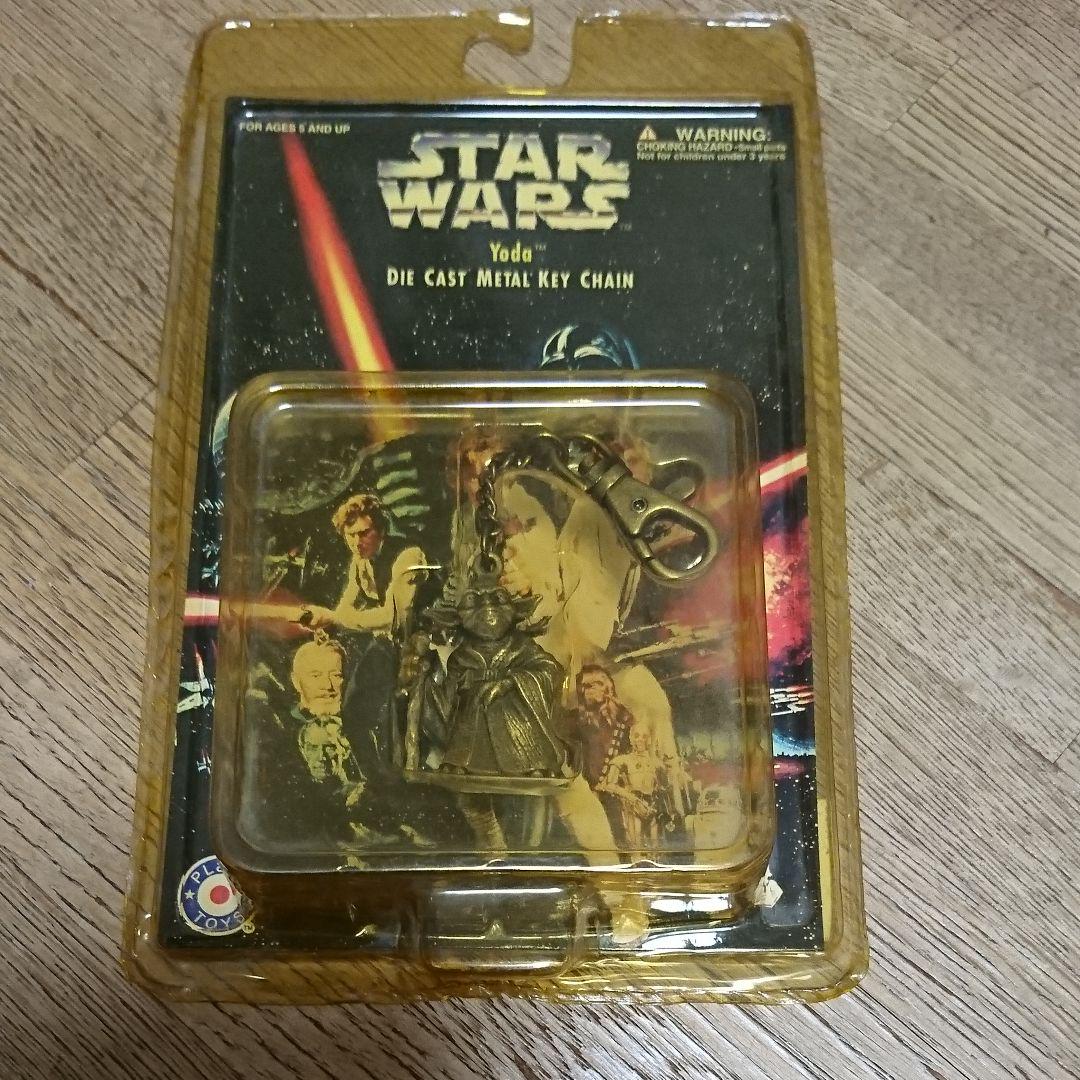 594円 【SALE/94%OFF】 スターウォーズキーホルダー ヨーダ