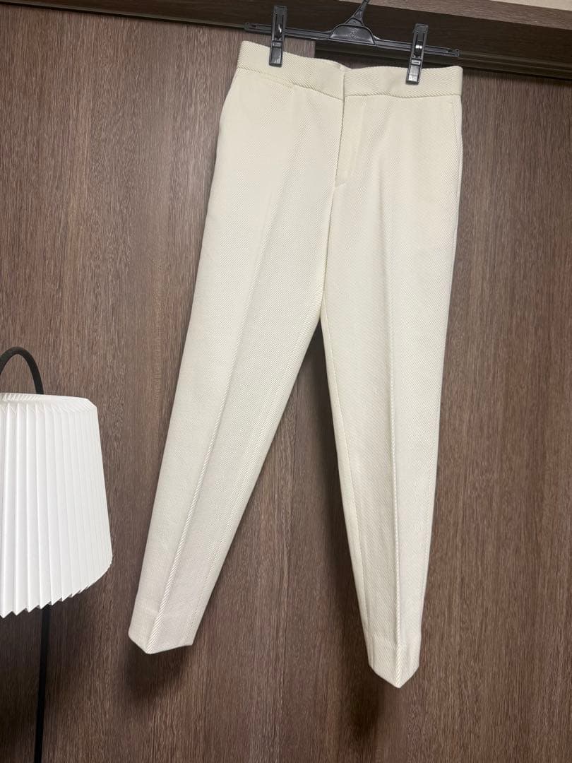【新品未使用】DRAWER ドゥロワー　テーパード　パンツ　白