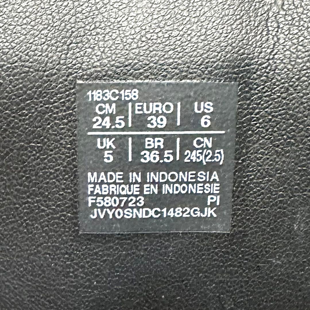 オニツカタイガー【Onitsuka tiger】　　　　　　　　デレシティブーツ