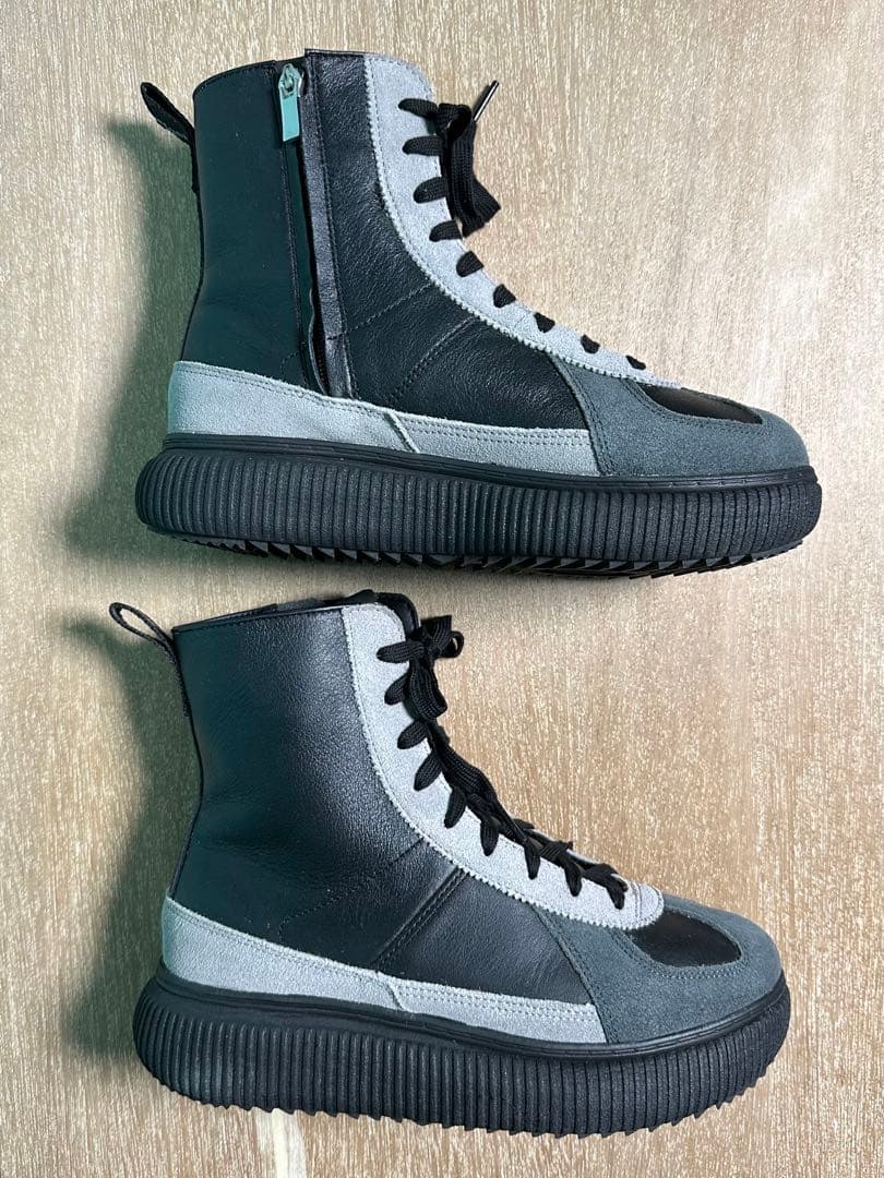 オニツカタイガー【Onitsuka tiger】　　　　　　　　デレシティブーツ