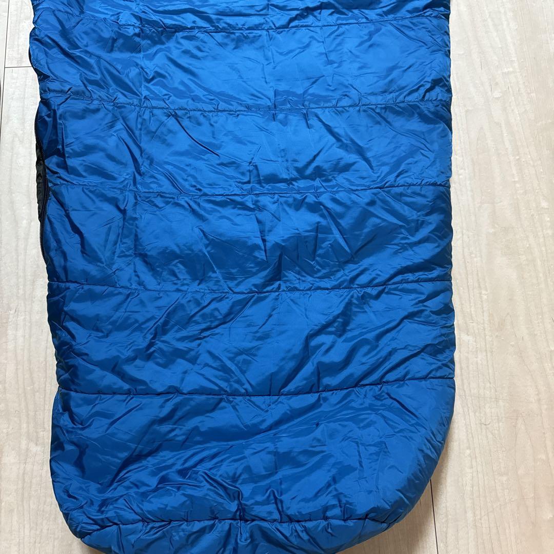 ISUKA Alpha Light 700 寝袋 青