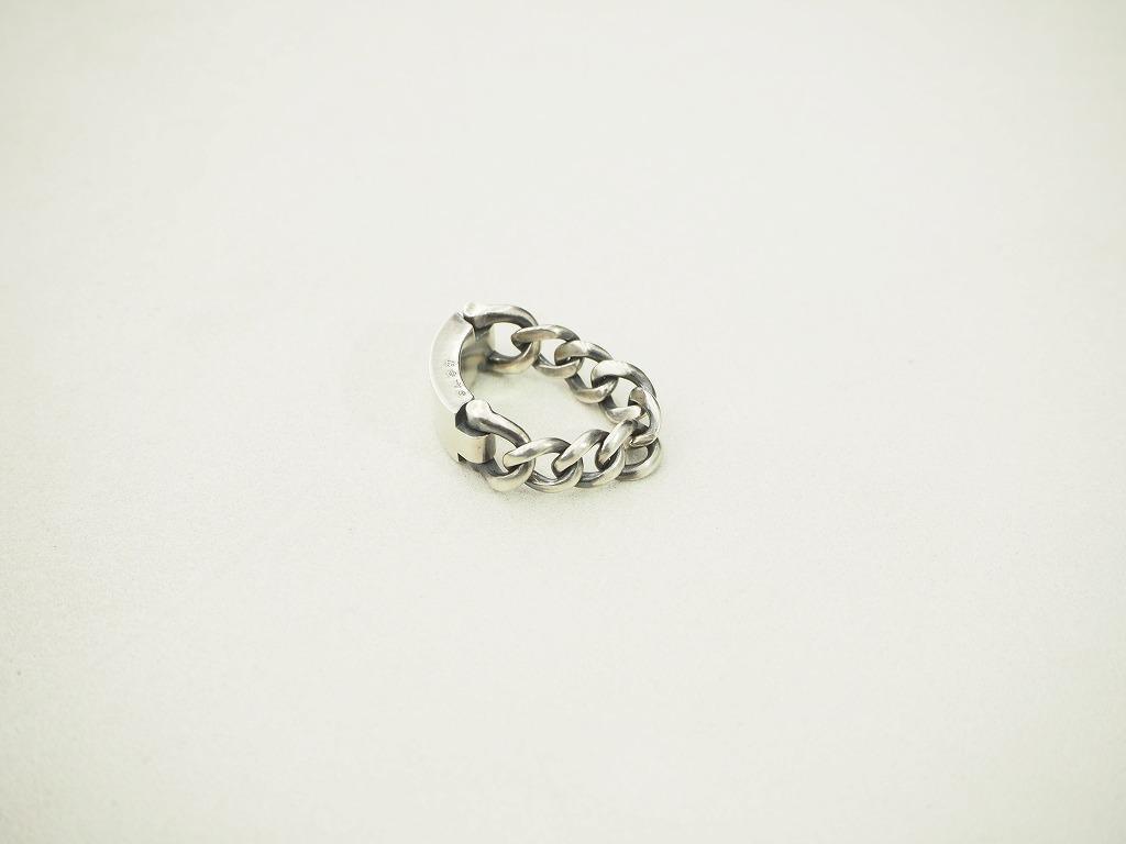 美品 定価6万 hum プレート チェーン シルバー リング 15号 304P▲
