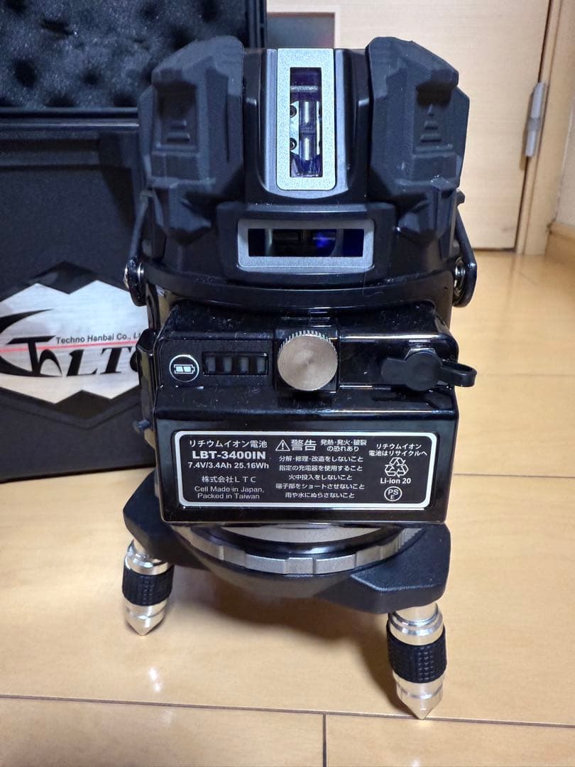 セパレートタイプ電子ラインレーザー墨出し機目立った傷や汚れなし