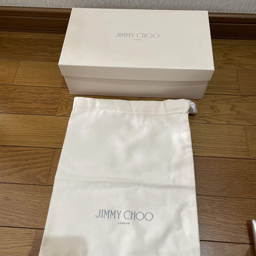 ジミーチュウ　シルバーリキッドメタルレザー4.5cmヒール