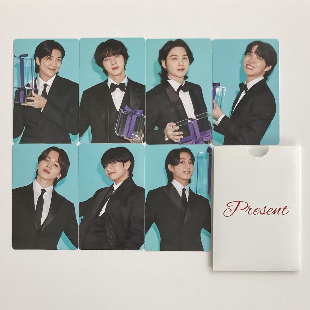 BTS写真集セット Amazon.com: [ SET ] Special 8 Photo Folio-Us, Ourselves, and