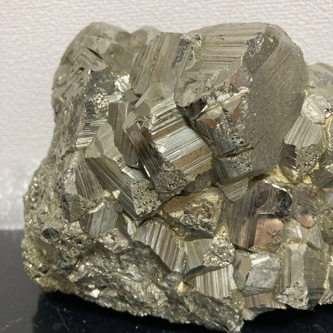 約7kg    大きな結晶　　パイライト　黄鉄鉱　天然石　ペルー・ワンサラ鉱山産