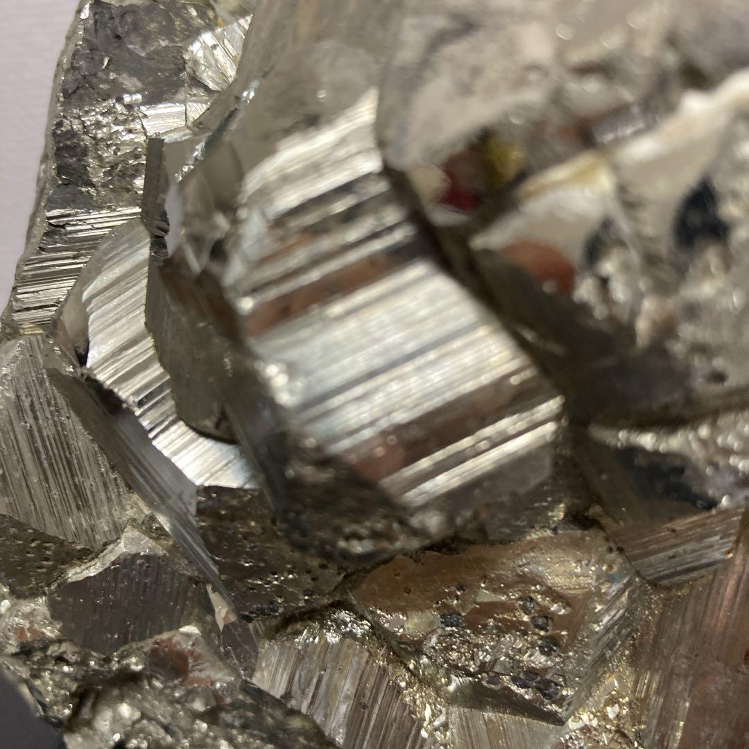 約7kg    大きな結晶　　パイライト　黄鉄鉱　天然石　ペルー・ワンサラ鉱山産