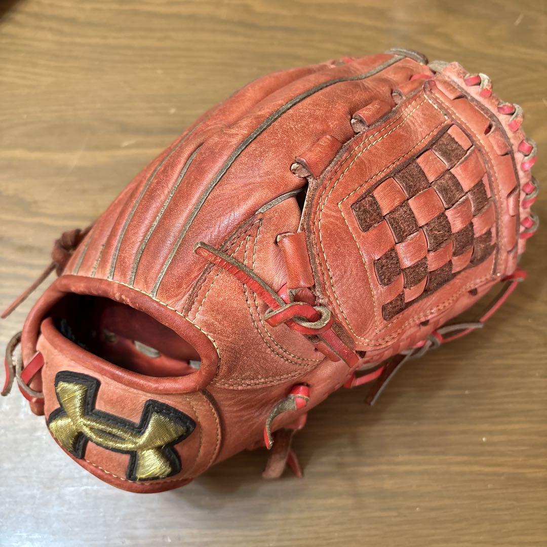 Under Armour 赤 レザー 野球グローブ 右投げ用