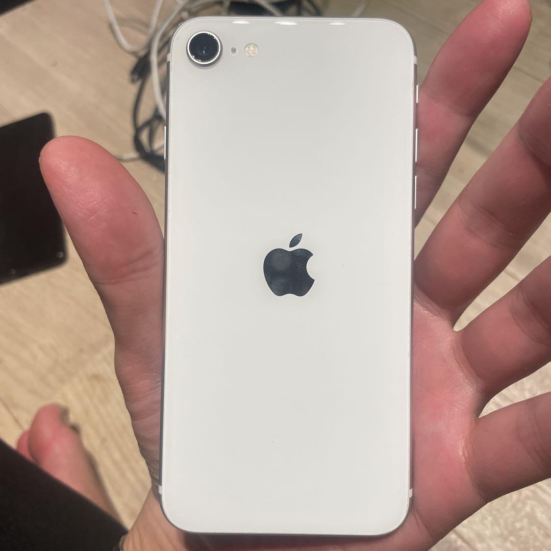 iPhone SE 第2世代simフリー 64GB ホワイト