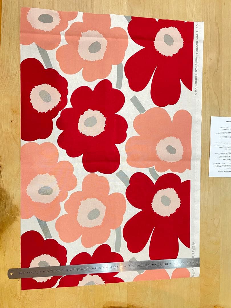 marimekko生地　ピエニウニッコ　ハギレ　約50×74 ファブリック