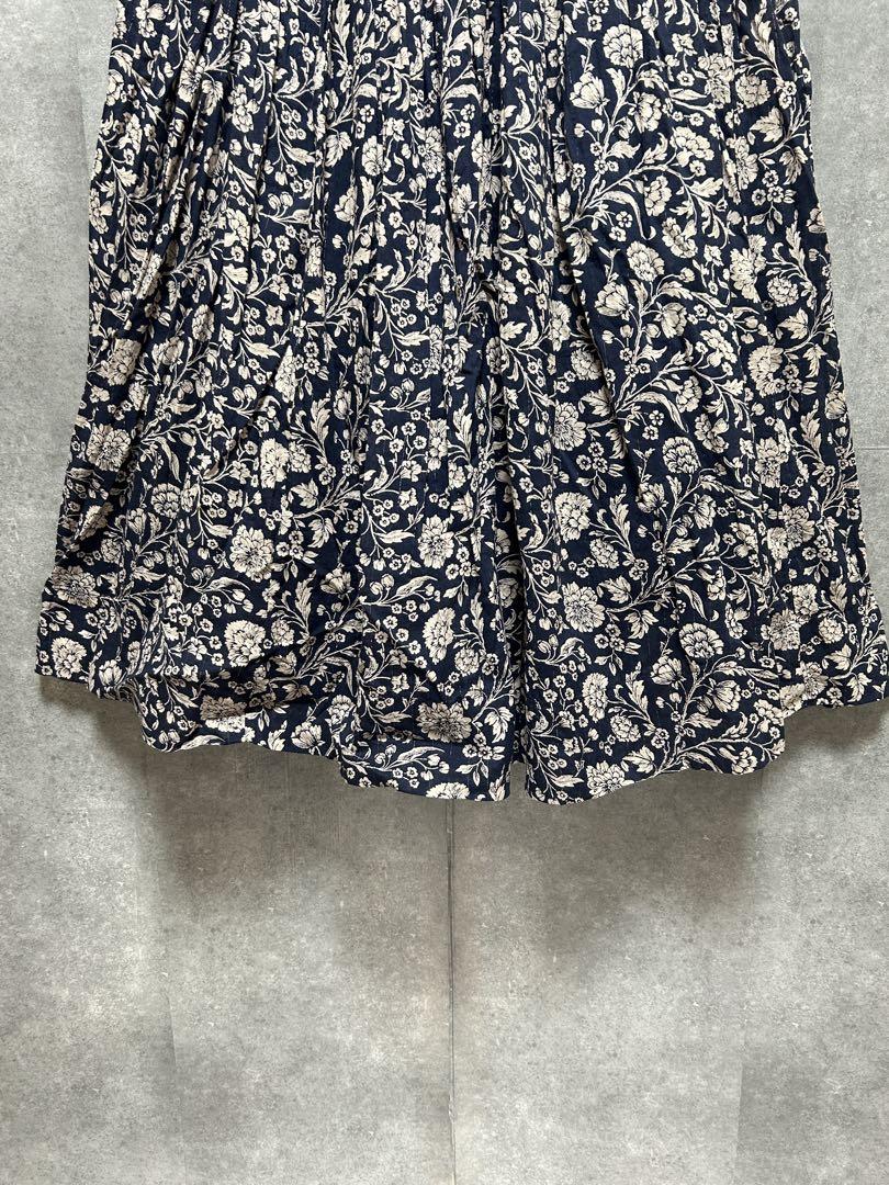 【美品】北欧暮らしの道具店　花柄　ロングスカート ネイビー　Soi-e ソワ 北欧、暮らしの道具店 Soi-e ソワ 花柄コットンスカート ロング