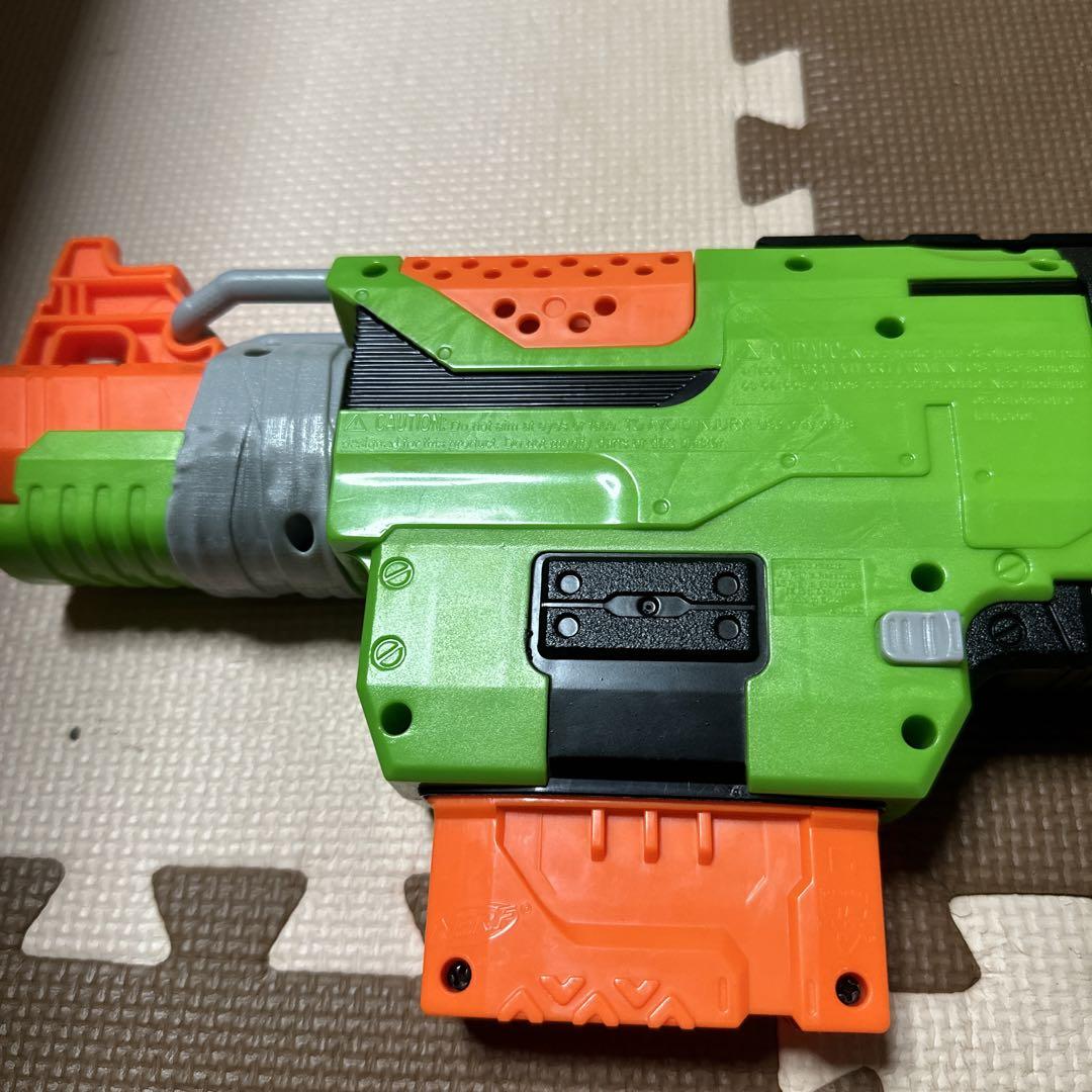 セール(SALE)開催中！ファッション通販 ナーフ レア ギミック スリングファイア ゾンビストライク NERF トイガン