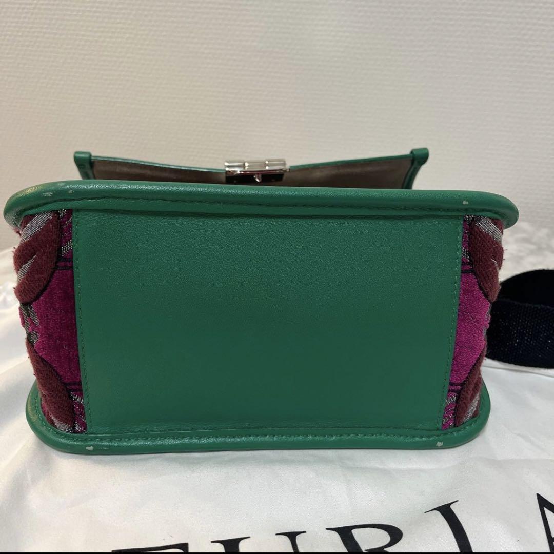 緊急セール中！激レア！FURLA 2wayバッグ　グリーン 布製