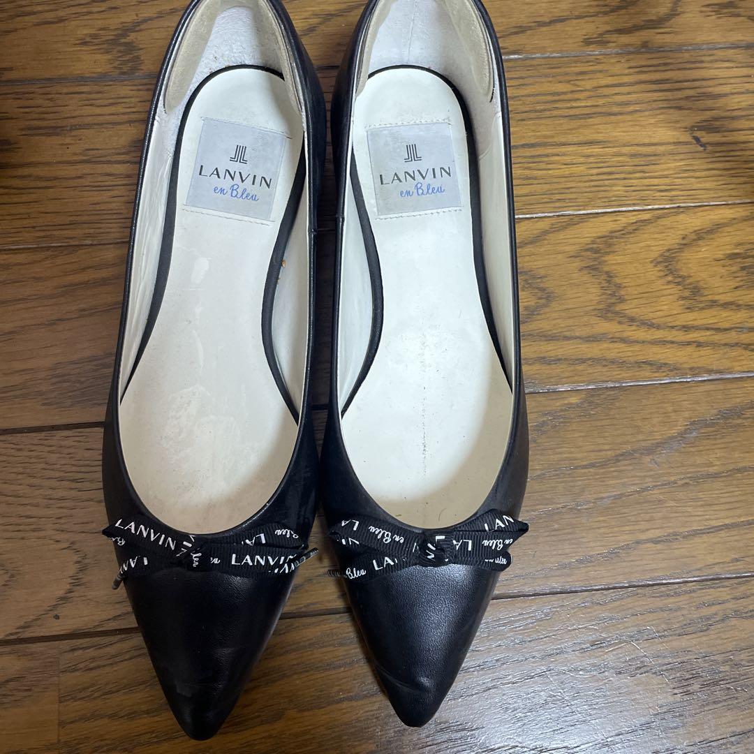 LANVIN en Bleu ブラックポインテッドトゥパンプス 22.5cm