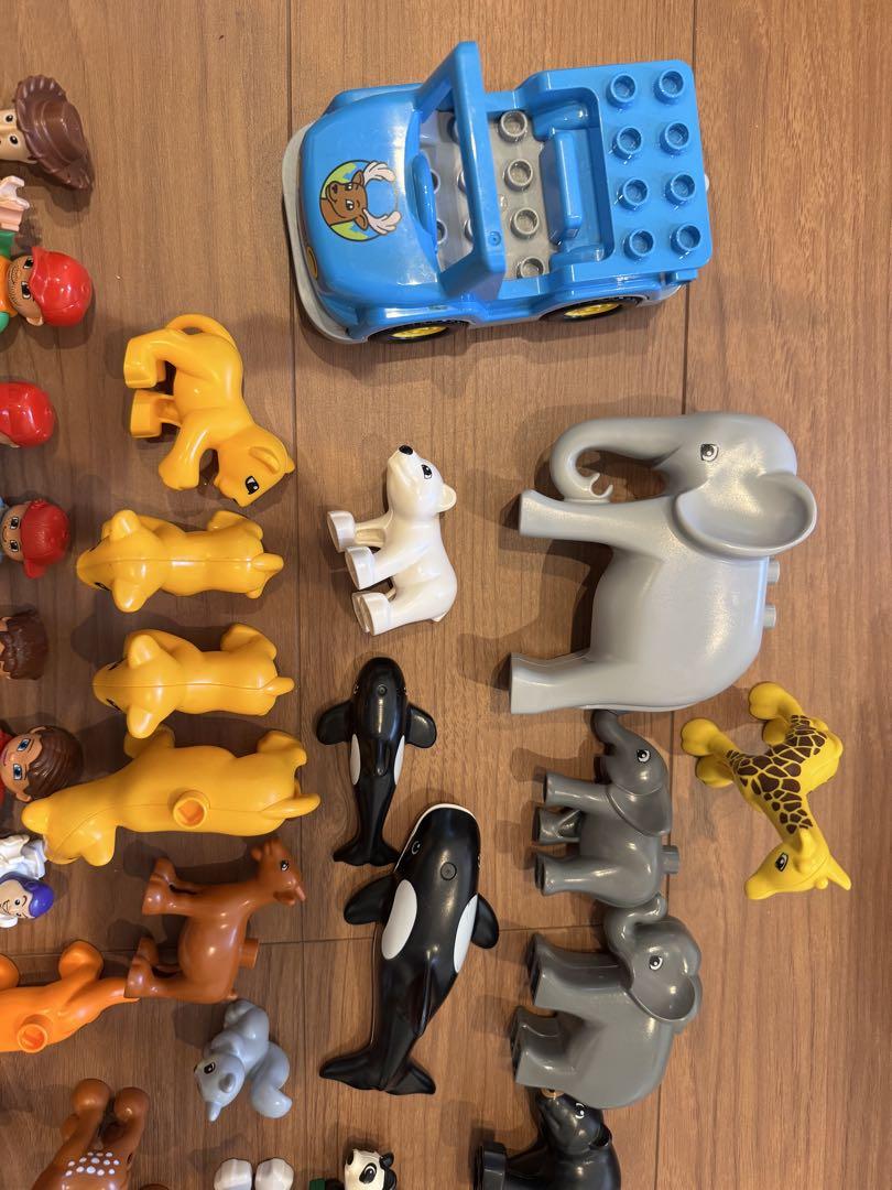 LEGOブロックセットとキャラクター