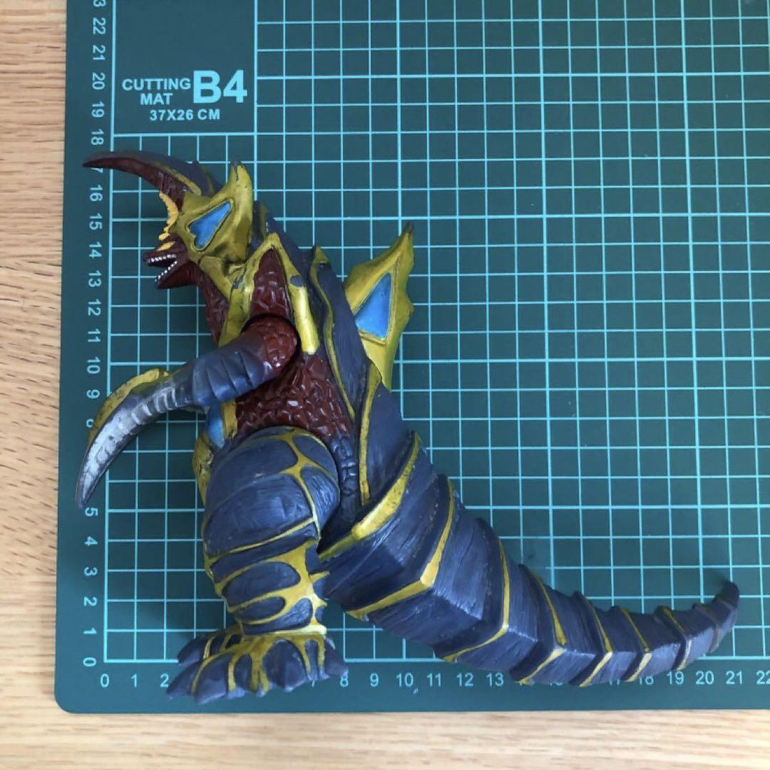 宇宙戦闘獣 超コッヴ ウルトラマンガイア ウルトラ怪獣シリーズ