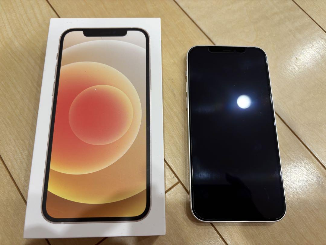 Apple iPhone 12 64Gホワイト デュアルカメラ 元箱付き