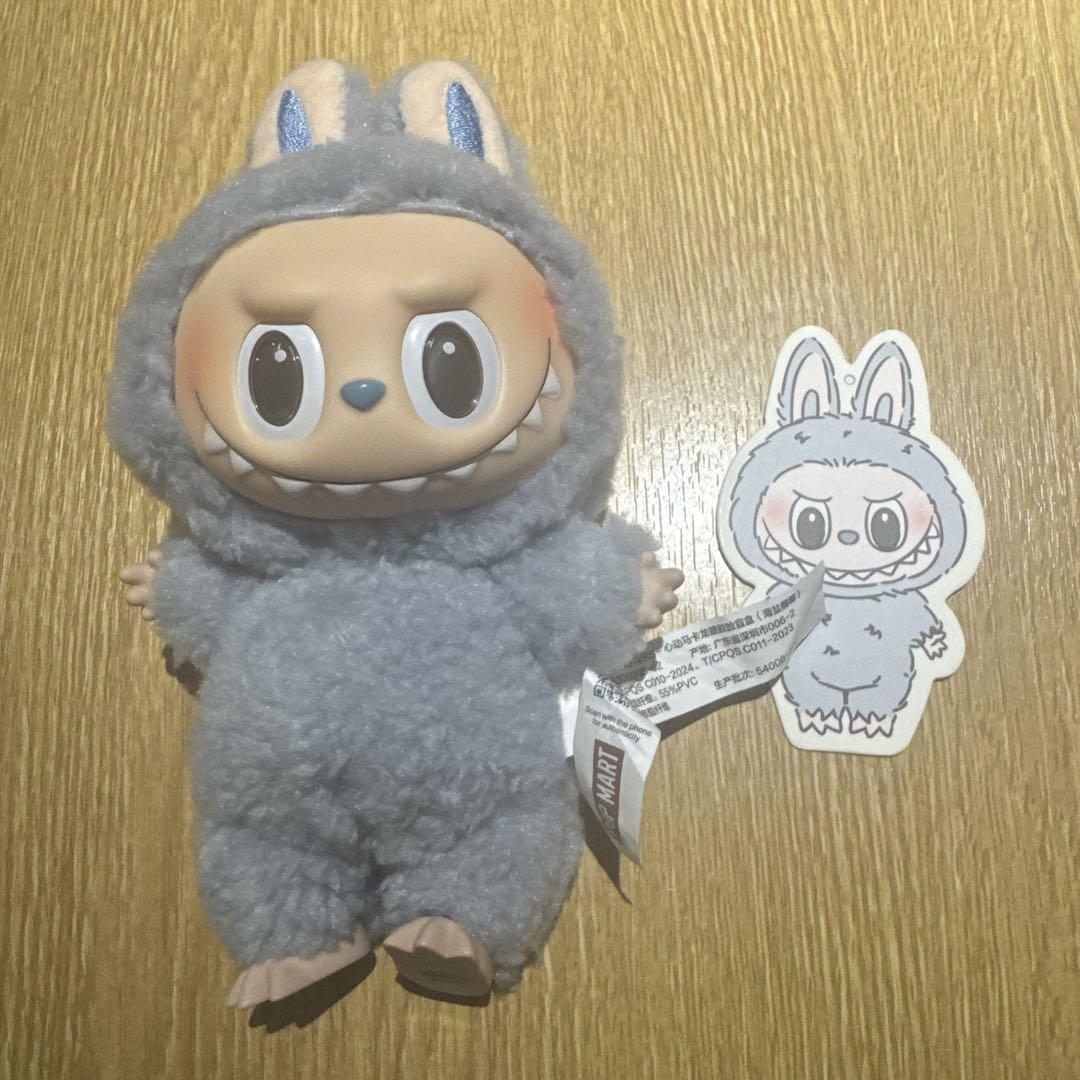 ラブブ　LABUBU ぬいぐるみ　本物