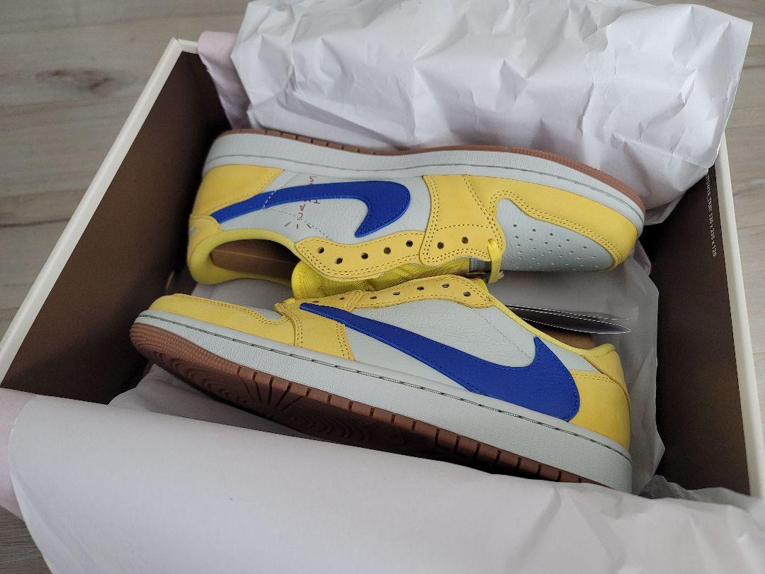 Travis Scott × Nike jordan 1 Canary