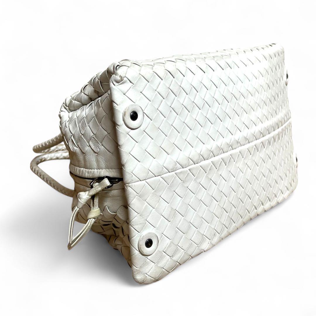 BOTTEGA