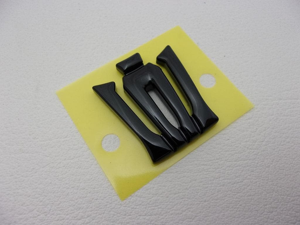 トヨタ 220系クラウン 202ブラックエンブレム　ピラーエンブレム：左右セット