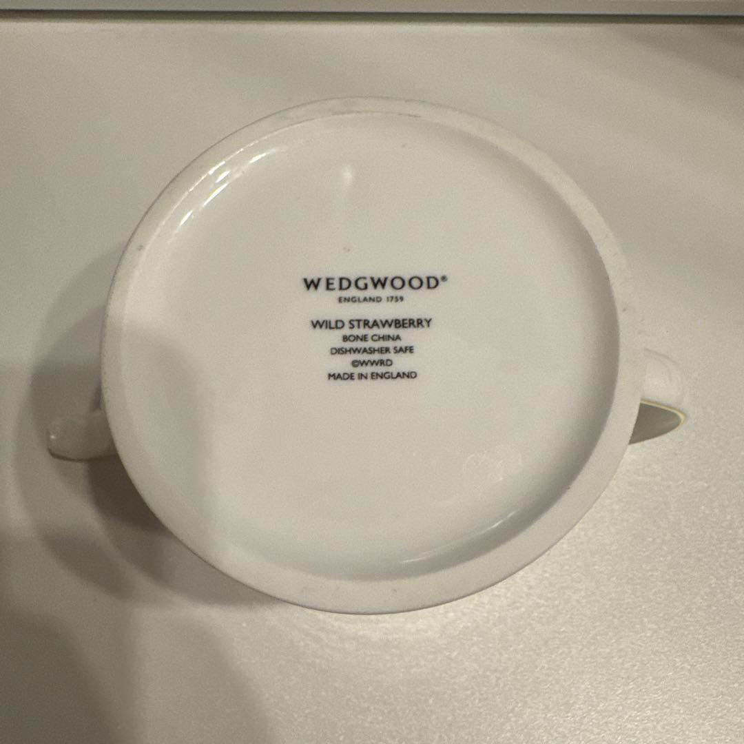 【美品】WEDGEWOODワイルドストロベリーパステル ティーポット