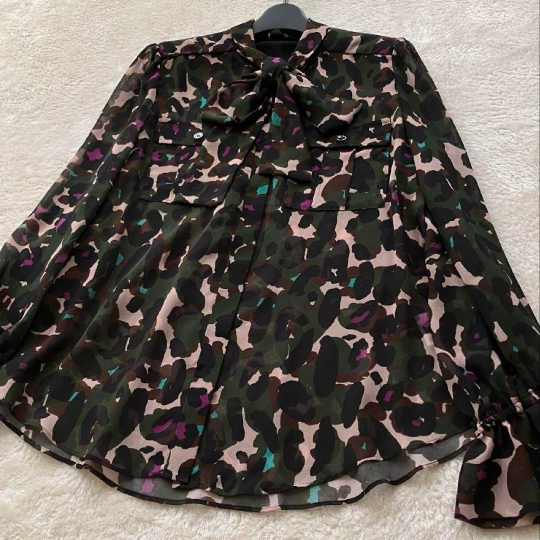 完売品 グレースクラス コンチネンタル カモフラ シフォン ボウタイ ブラウス
