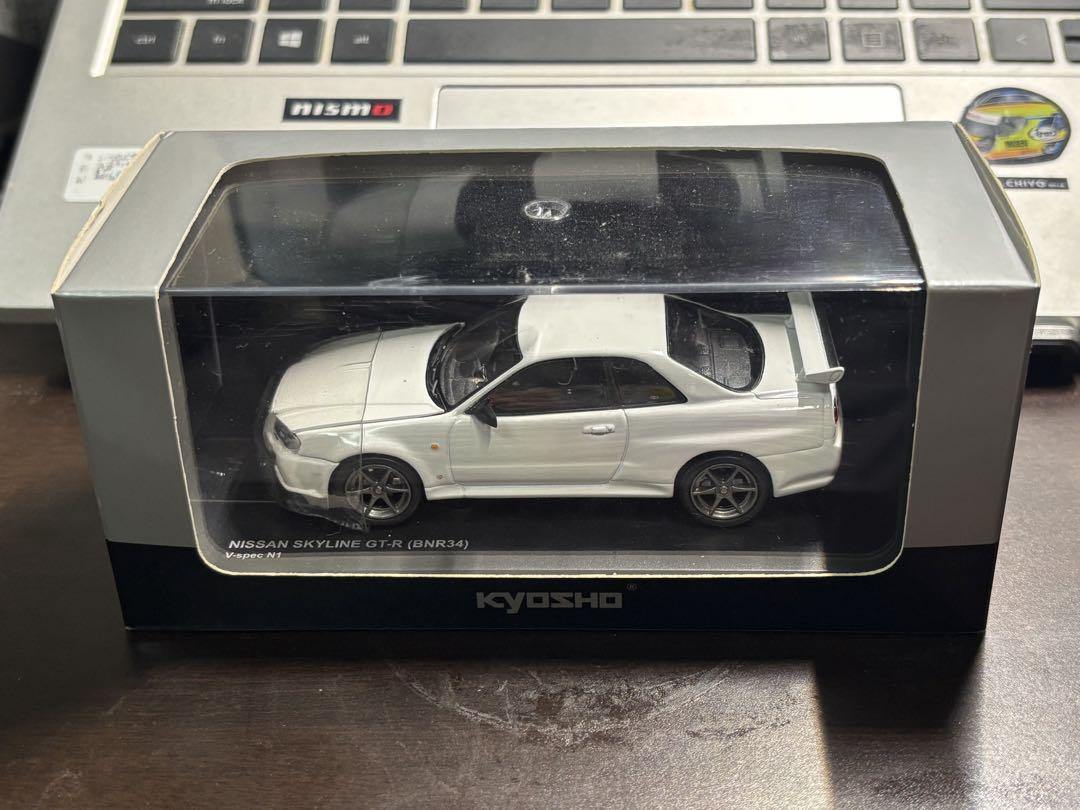 京商1/43 日産スカイラインGT-R(BNR34) VスペックN1