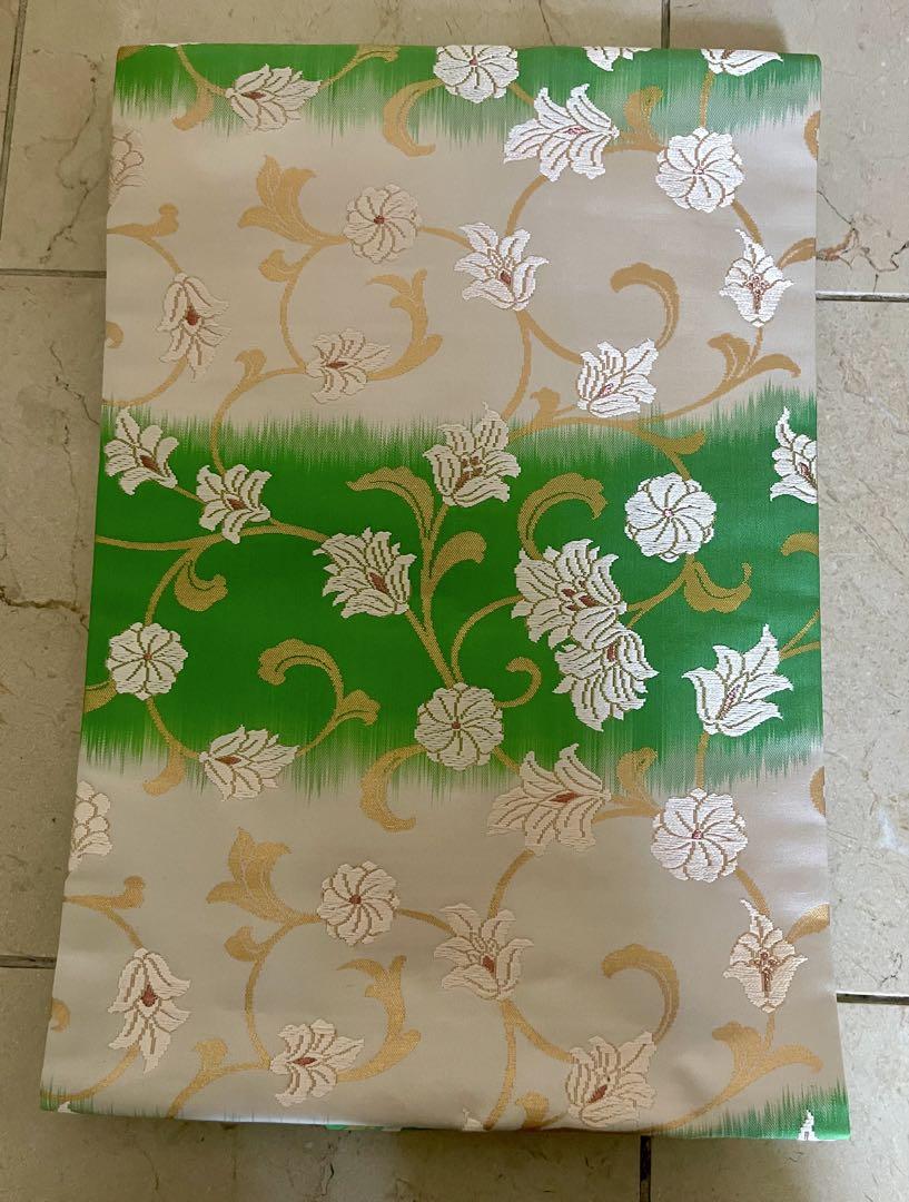 西陣　名古屋帯　美品　帯締めつき
