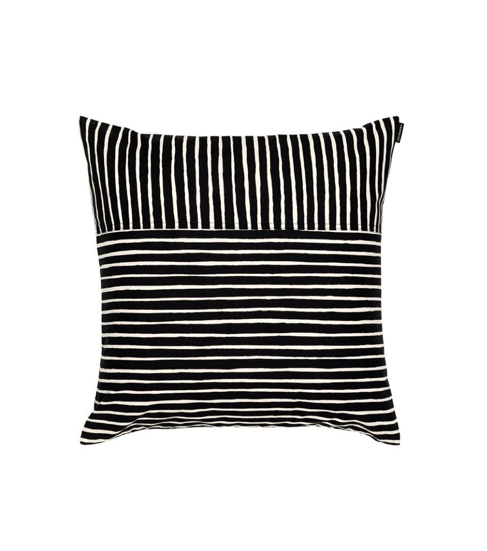 ◆新品未使用　マリメッコ　marimekko クッションカバー　ピッコロ◆