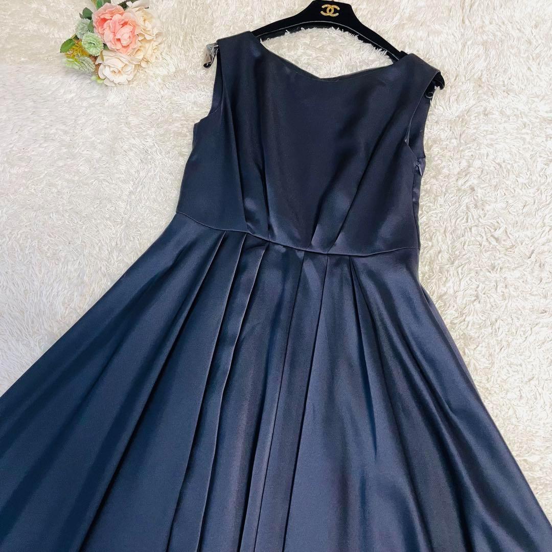 極美品✨AIMER サテン　アシンメトリー　ドレス ネイビー9号　演奏会 極美品✨AIMER サテン アシンメトリー ドレス ネイビー9号 演奏