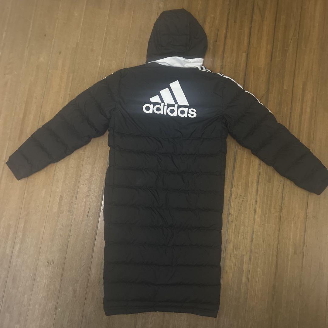 adidas ブラック ダウン ベンチコート